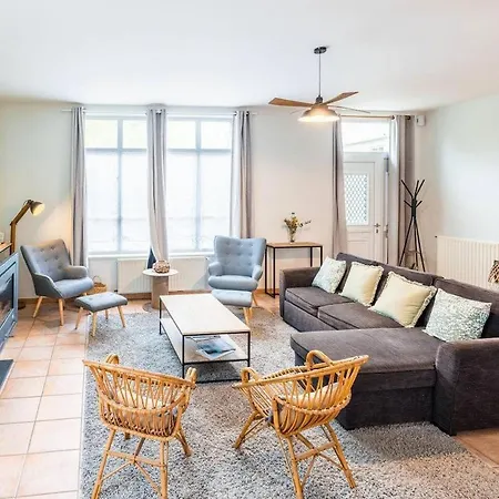 Au Beau Site Jardin, Cheminee & Proche Villa